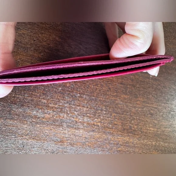 Louis Vuitton Epi Leather Card Holder - Raspberry - Picture 4 of 7